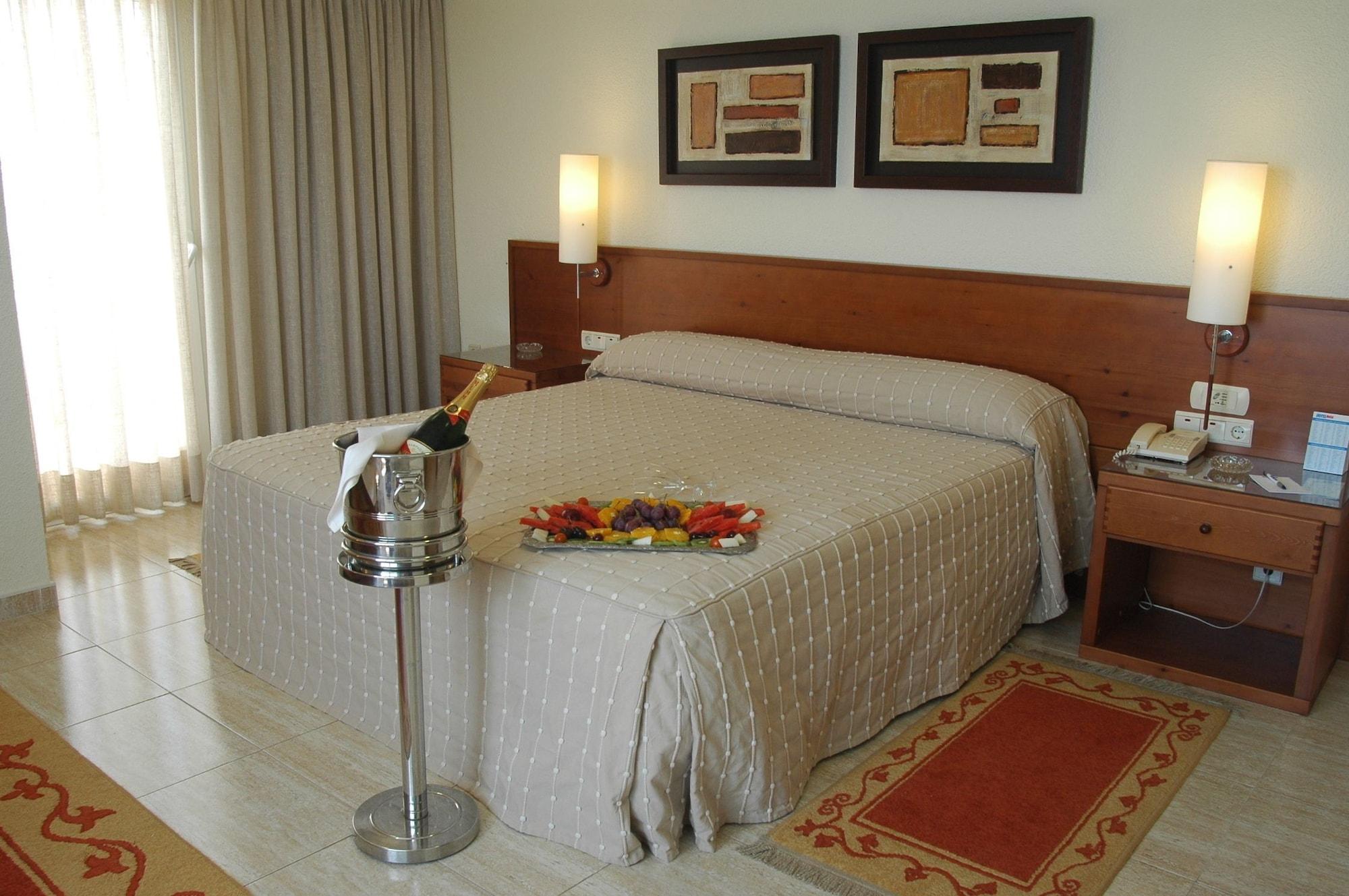 Hotel Masa International Торевьиа Экстерьер фото