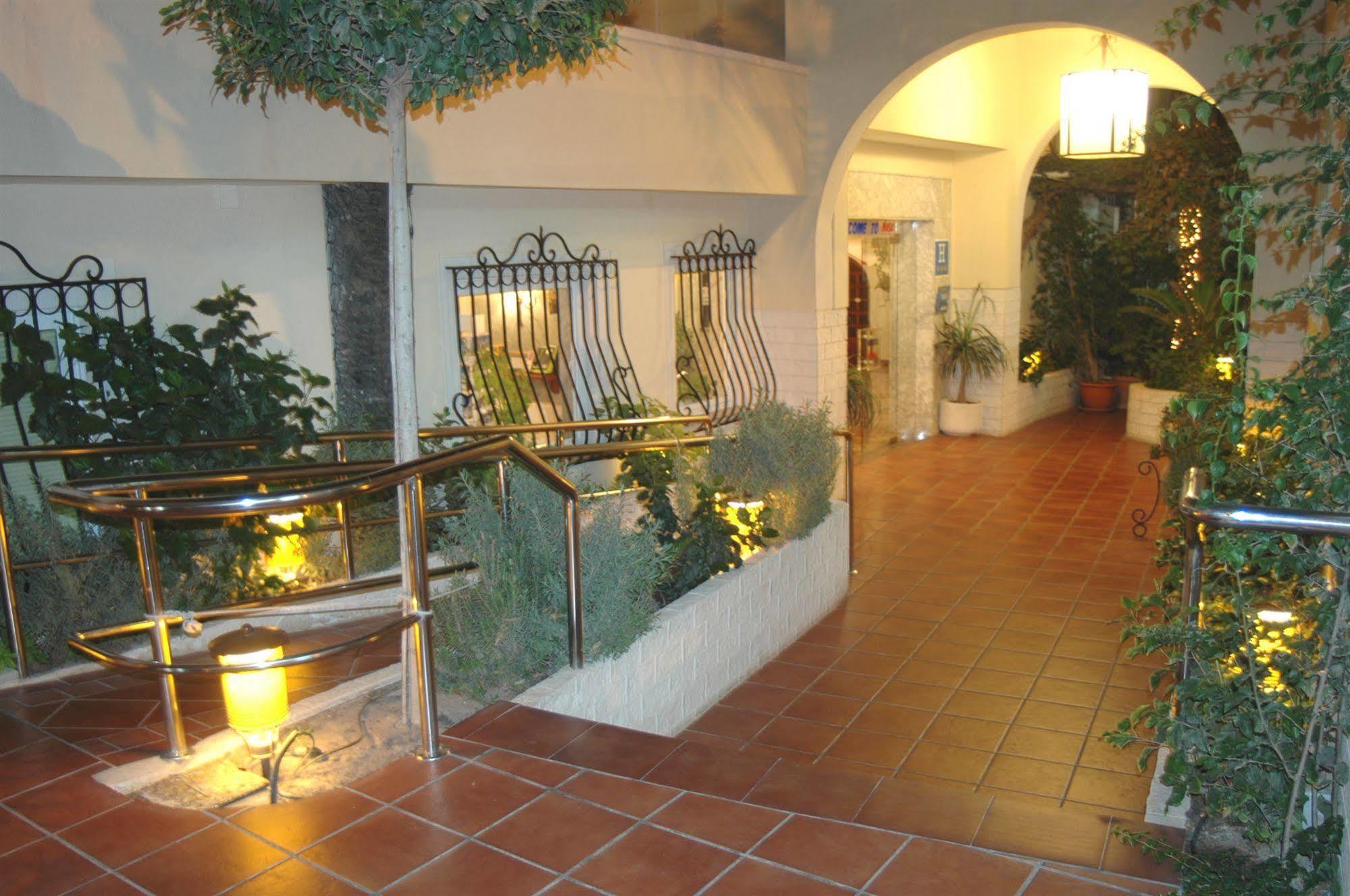 Hotel Masa International Торевьиа Интерьер фото